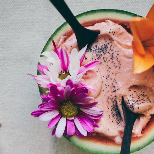 Recipe: Watermelon bowl with probiotics - HER ONE - The Future of Well-being