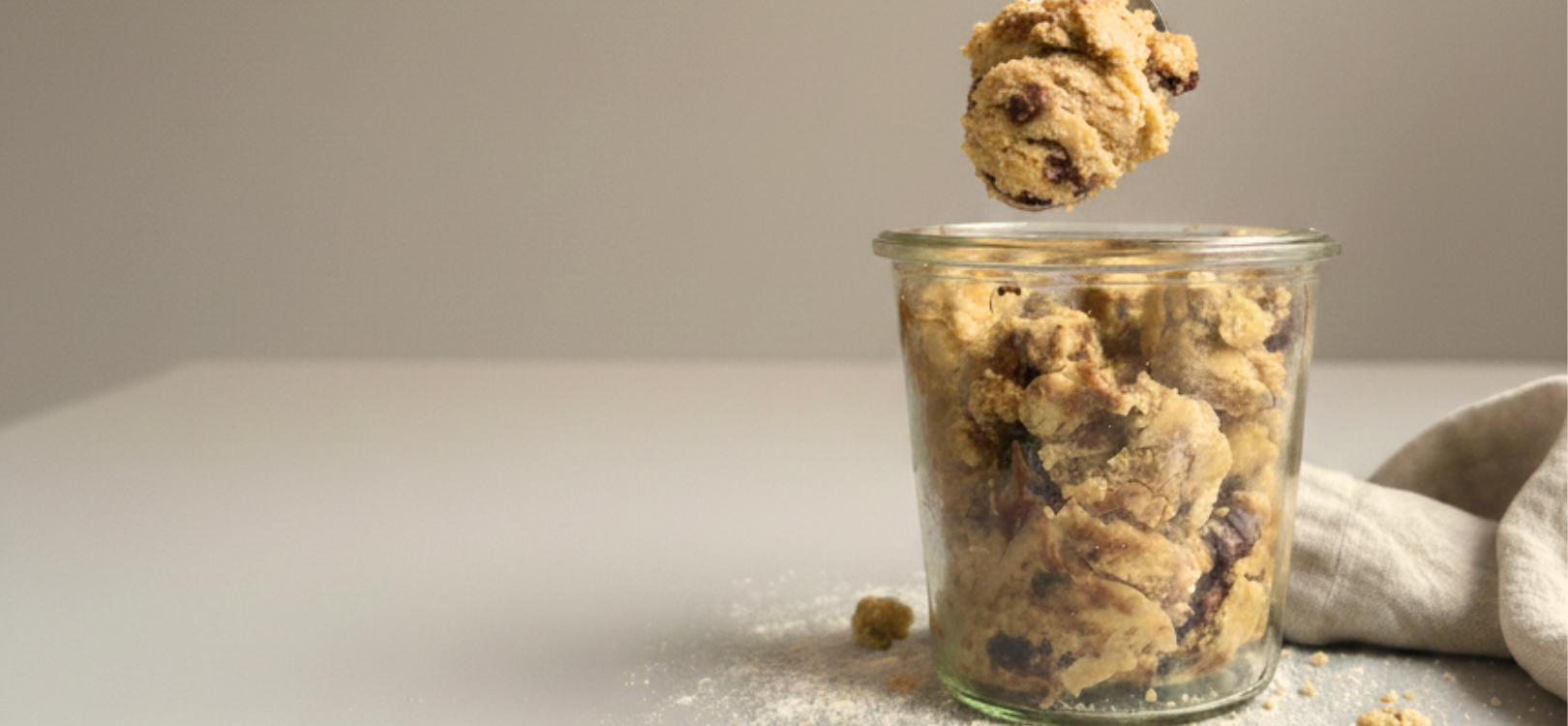 La tua ricetta per l'impasto per biscotti vegano senza cottura