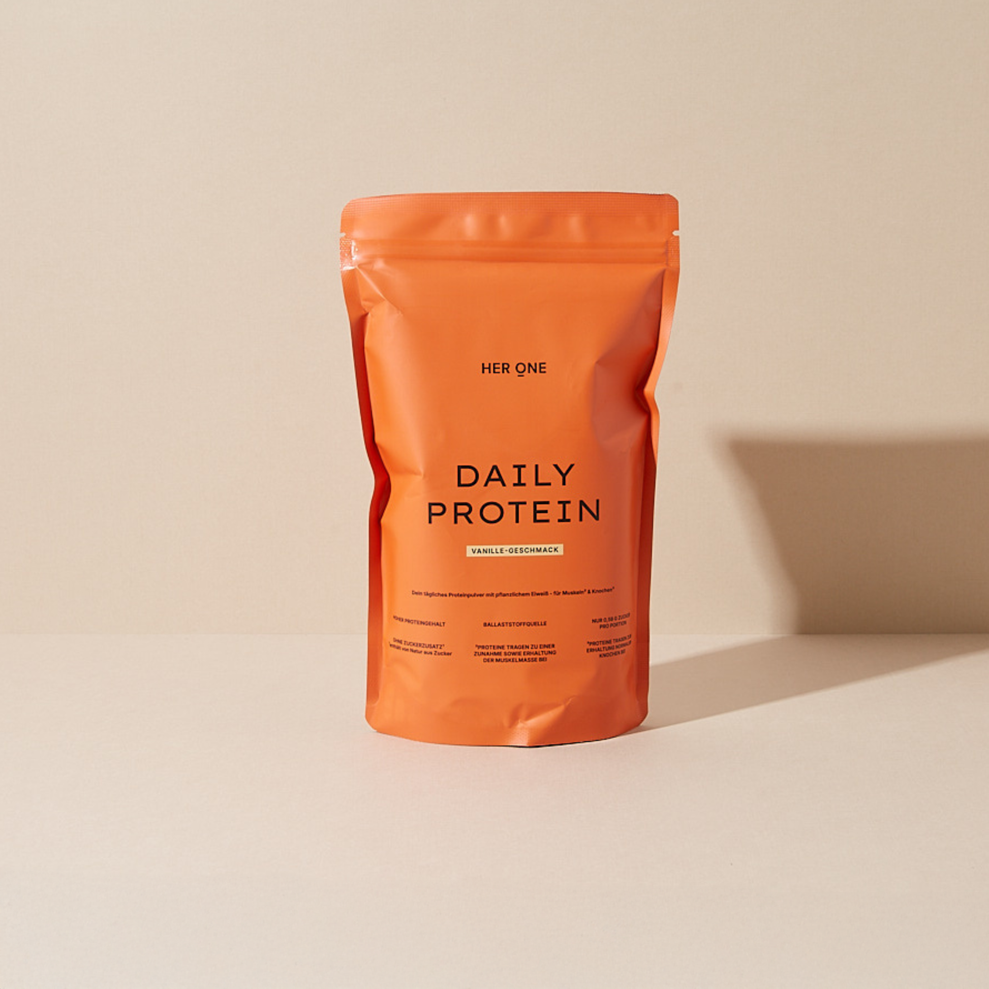 Her One DAILY PROTEIN (vanilla). Plant-based protein powder for muscles and bones, rich in fiber.