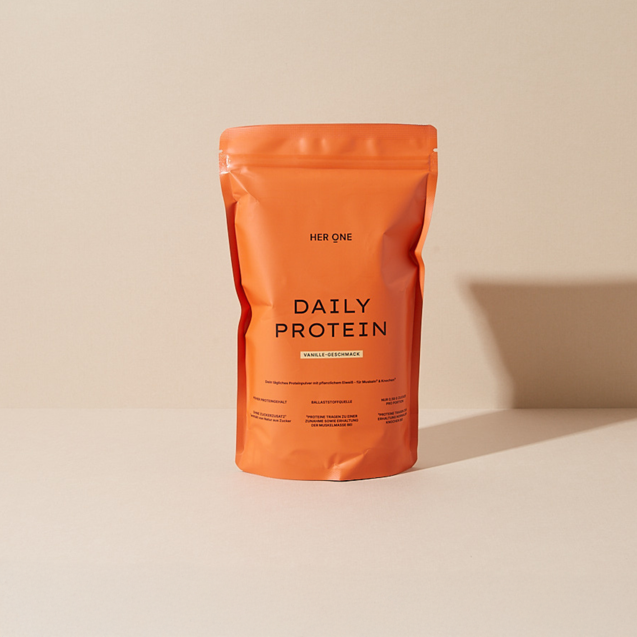 Her One DAILY PROTEIN (vanilla). Plant-based protein powder for muscles and bones, rich in fiber.