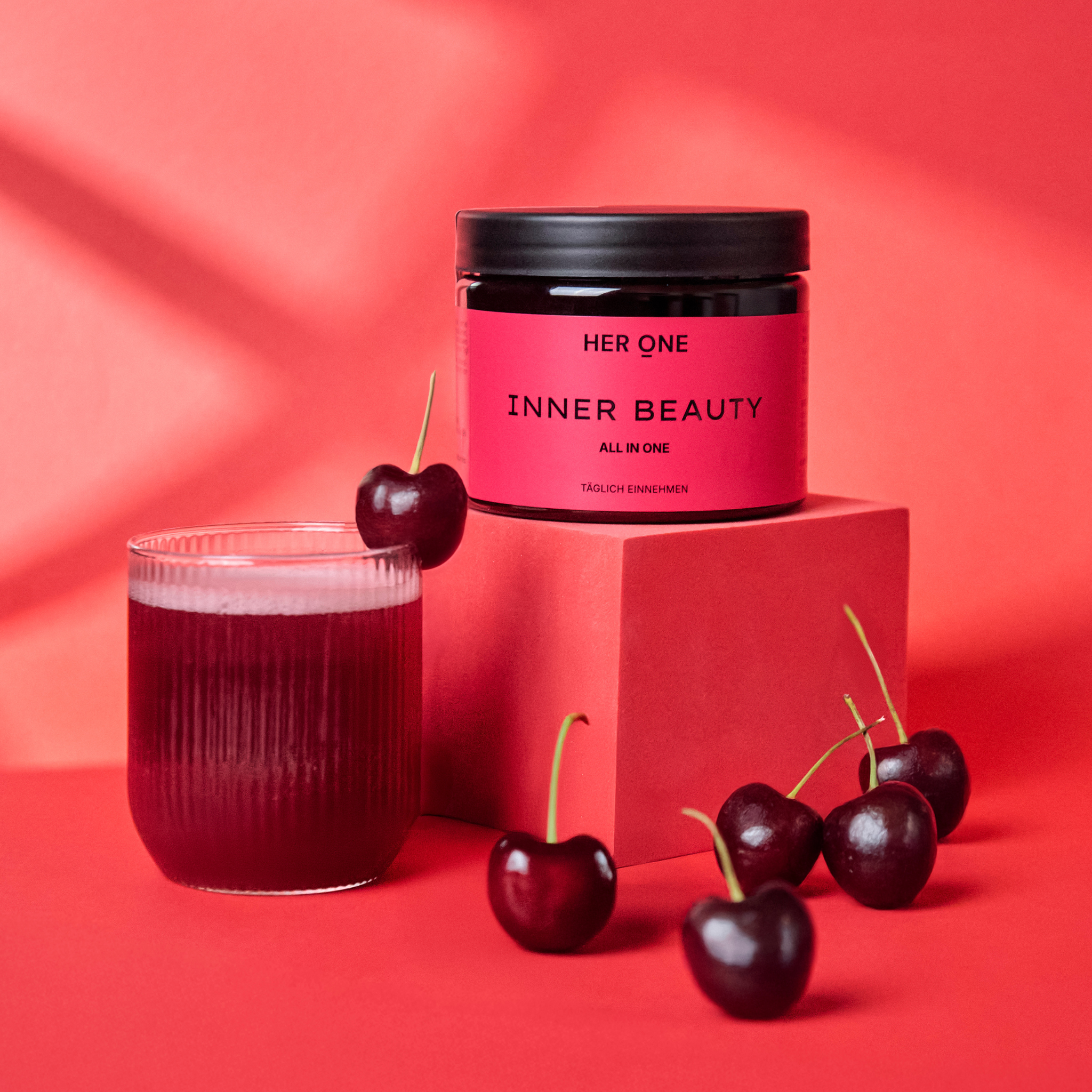 INNERBEAUTYAllinOne, une boisson quotidienne contenant des nutriments essentiels pour favoriser le bien-être et l'énergie.